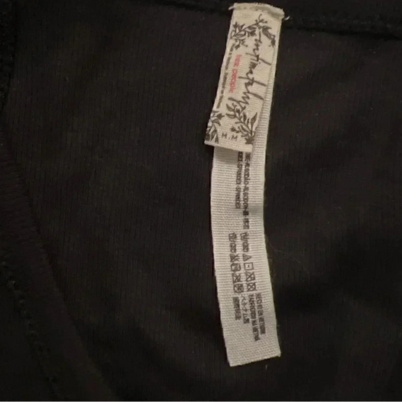 NWT Free People flowy sleeve bodysuit black M - Picture 3 of 4